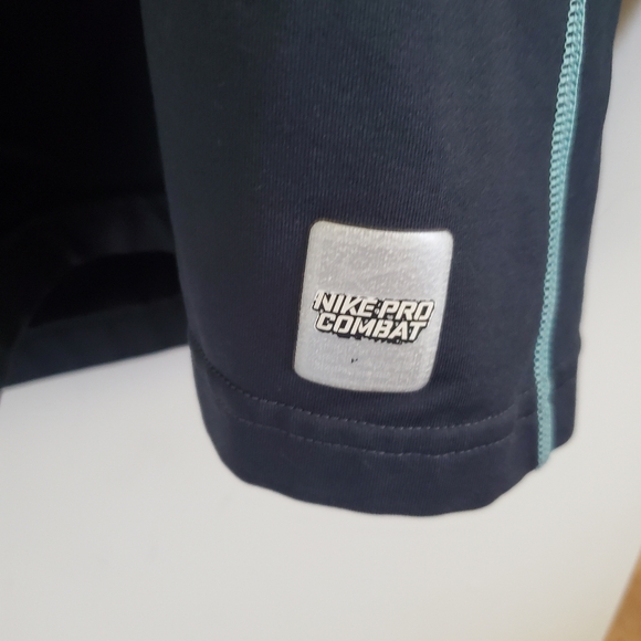 Nike First Form Combat Hyperwarm shirt, medium - Picture 4 of 4